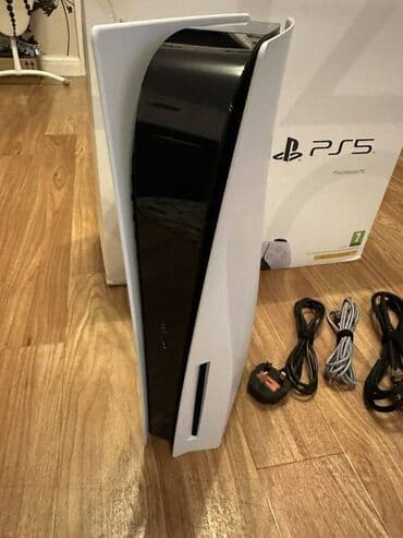 PSP (Sony PlayStation Portable): Sony Playstation 5 PS5 Blu-Ray Edition Console - White — 2