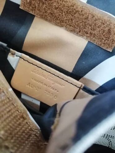 Άλλα: Τσάντα αγγελιοφόρου Salvatore Ferragamo, πολύ καλή κατάσταση, μικρή — 10
