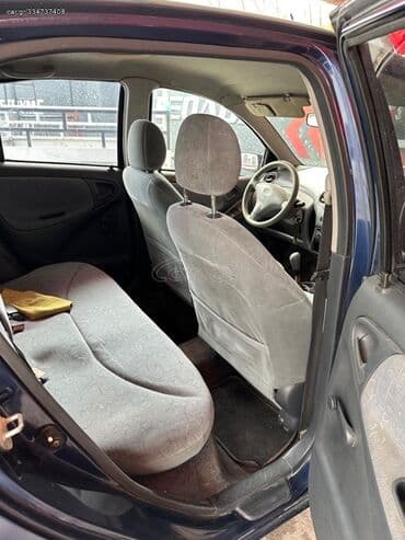 Toyota: Toyota Yaris: 1.3 l. | 2000 έ. Χάτσμπακ — 8