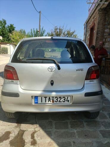 Sale cars: Toyota Yaris: 1 l | 2002 year Hatchback — 1