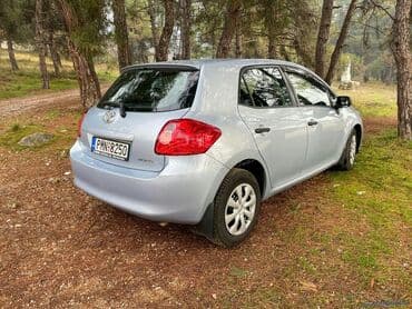 Used Cars: Toyota Auris: 1.4 l | 2007 year Hatchback — 2