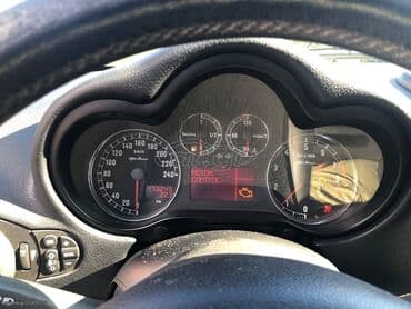 Transport: Alfa Romeo 147: 1.6 l | 2006 year 173249 km Hatchback — 9