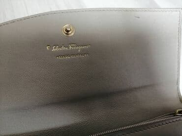 Άλλα: Πορτοφόλι Salvatore Ferragamo. Δέρμα. Πολύ καλή κατάσταση. Διαστάσεις — 11