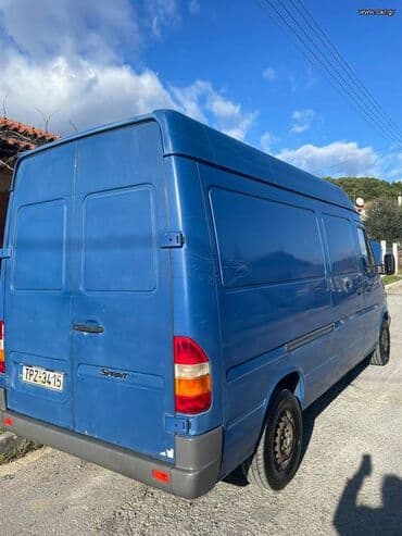 Transport: Mercedes-Benz Sprinter: 2.2 l | 2001 year Van/Minivan — 2