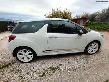 Used Cars: Citroen DS3: 1.6 l | 2010 year 106500 km Hatchback — 3