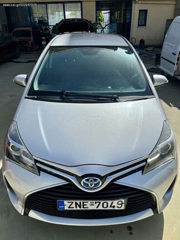 Toyota: Toyota Yaris: 1.5 l. | 2016 έ. Χάτσμπακ — 2