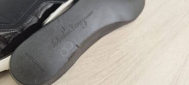 Άλλα: Προπονητές Salvatore Ferragamo. Αυθεντικός. Μαύρο συνθετικό. Μέγεθος — 10