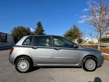 Μεταχειρισμένα Αυτοκίνητα: Fiat Stilo: 1.4 l. | 2003 έ. 176000 km. Χάτσμπακ — 2