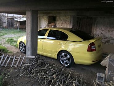 Transport: Skoda Ocatvia: 1.6 l | 2012 year 495000 km Limousine — 1