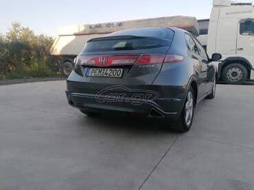 Honda Civic: 1.4 l. | 2010 έ. Χάτσμπακ — 1