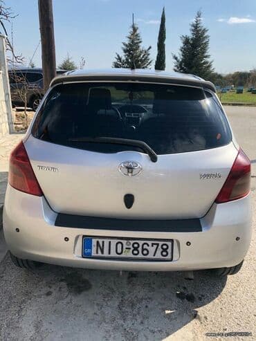 Μεταχειρισμένα Αυτοκίνητα: Toyota Yaris: 1.4 l. | 2006 έ. Χάτσμπακ — 4