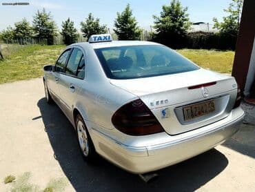 Transport: Mercedes-Benz E 220: 2.2 l | 2004 year Sedan — 1