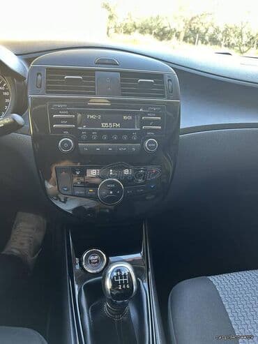 Transport: Nissan Pulsar: 1.5 l | 2016 year Hatchback — 8