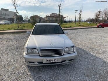 Mercedes-Benz C 200: 2 l. | 2000 έ. Λιμουζίνα — 4