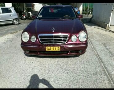 Mercedes-Benz E 220: 2.2 l | 2000 year Sedan