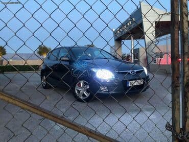 Sale cars: Hyundai i30: 1.4 l | 2009 year Hatchback — 3