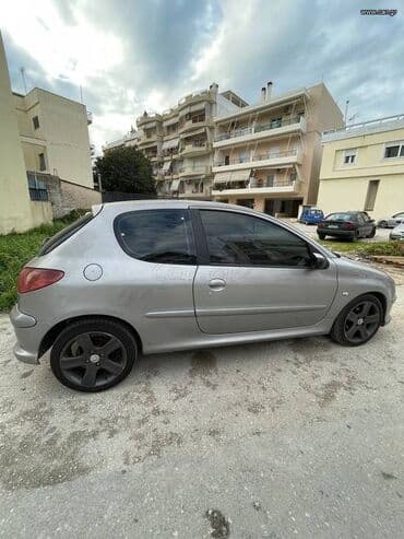 Peugeot 206: 1.6 l | 2005 year 162000 km Hatchback — 4