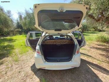 Transport: Honda Jazz : 1.3 l | 2011 year Hatchback — 3