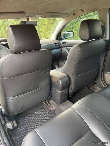 Toyota Avensis: 2 l. | 2004 έ. Λιμουζίνα — 7