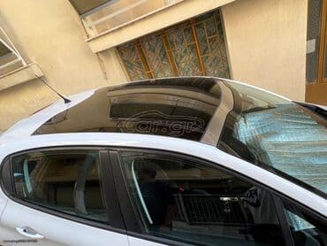 Skoda: Peugeot 208: 1.4 l. | 2015 έ. 78590 km. Χάτσμπακ — 4