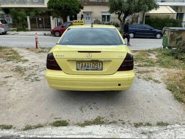 Mercedes-Benz: Mercedes-Benz E 220: 2.2 l. | 2003 έ. Sedan — 3