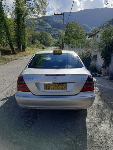 Used Cars: Mercedes-Benz E 220: 2.2 l | 2003 year Limousine — 4