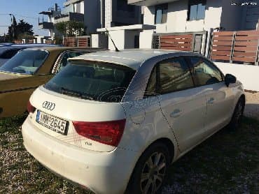 Sale cars: Audi A1: 1.6 l | 2013 year Hatchback — 3