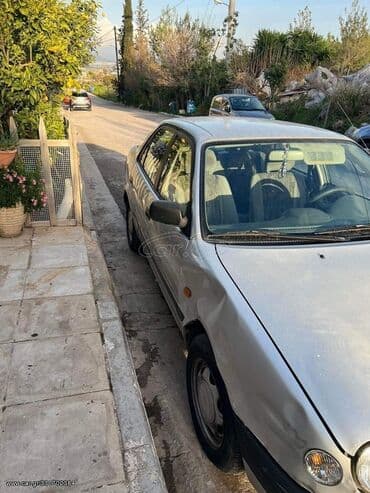 Used Cars: Toyota Corolla: 1.3 l | 1999 year Hatchback — 3