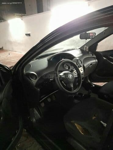 Used Cars: Toyota Yaris: 1 l | 2003 year Hatchback — 7