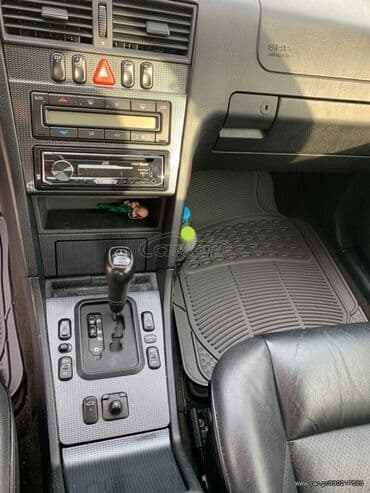 Mercedes-Benz C 200: 2 l. | 2000 έ. Λιμουζίνα — 9