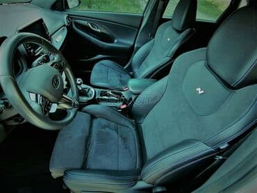 Sale cars: Hyundai i30: 2 l | 2018 year Hatchback — 6