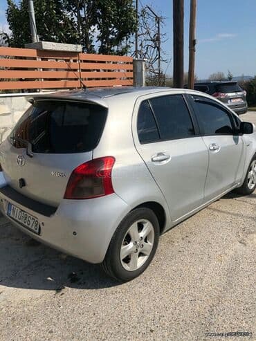 Μεταχειρισμένα Αυτοκίνητα: Toyota Yaris: 1.4 l. | 2006 έ. Χάτσμπακ — 5