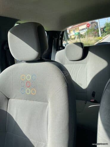 Used Cars: Renault Twingo: 1.1 l | 2010 year 120000 km Hatchback — 6