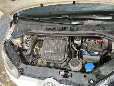 Transport: Volkswagen Up: 1 l | 2016 year Hatchback — 9