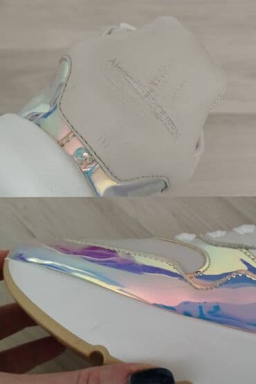 Γυναικεία είδη Υπόδησης: Alexander McQueen sneakers Δέρμα σε κρεμ, ολόγραφο. Μέγεθος πάτος — 15