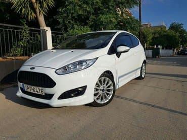 Ford Fiesta: 1 l | 2015 year 65000 km Coupe/Sports