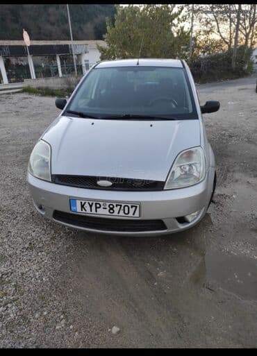 Transport: Ford Fiesta: 1.4 l | 2003 year 20025 km Hatchback — 1