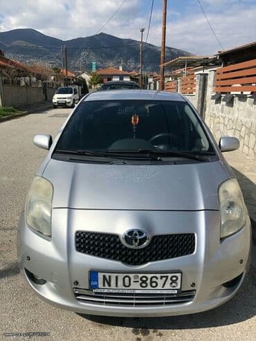 Μεταχειρισμένα Αυτοκίνητα: Toyota Yaris: 1.4 l. | 2006 έ. Χάτσμπακ — 6