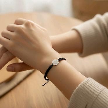 Γυναικεία είδη Υπόδησης: Βραχιόλι μακραμέ σε μαύρο χρώμα με Μάτι από ασήμι 925° Κατάστημα: A — 3