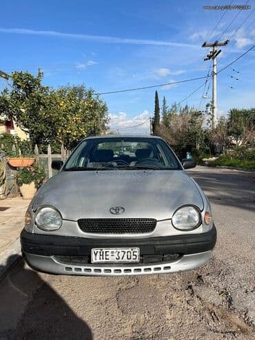 Used Cars: Toyota Corolla: 1.3 l | 1999 year Hatchback — 5