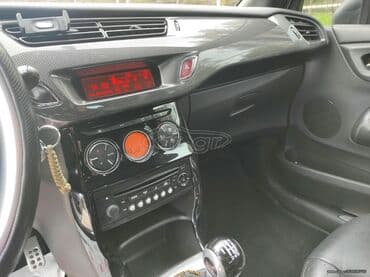 Used Cars: Citroen DS3: 1.6 l | 2010 year 106500 km Hatchback — 5