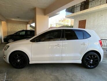 Sale cars: Volkswagen : 1.2 l | 2013 year Hatchback — 5