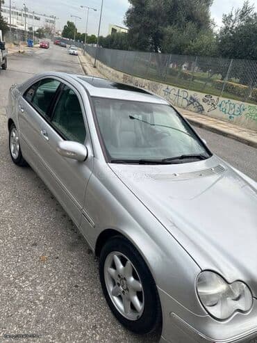 Sale cars: Mercedes-Benz C 200: 1.8 l | 2003 year Limousine — 3