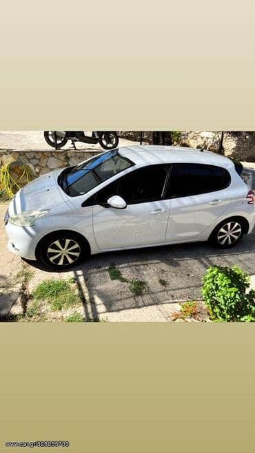 Transport: Peugeot 208: 1.3 l | 2013 year 100000 km Coupe/Sports — 2