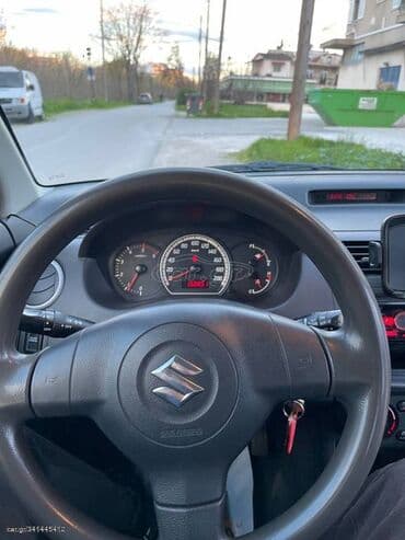 Transport: Suzuki Swift : 1.3 l | 2009 year 150841 km Hatchback — 5