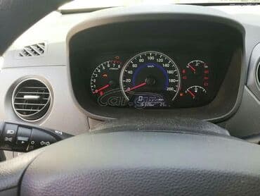 Transport: Hyundai i10: 1 l | 2018 year Hatchback — 8