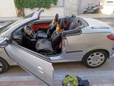Toyota: Peugeot 206: 1.6 l. | 2002 έ. 230000 km. Χάτσμπακ — 3