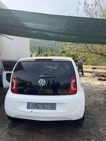 Transport: Volkswagen Up: 1 l | 2016 year Hatchback — 1