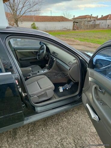 Sale cars: Audi A4: 1.8 l | 2002 year Sedan — 4