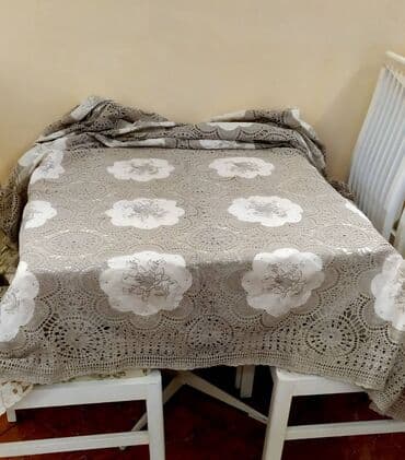 Χειροποίητο τραπεζομάντιλο. Χειροποίητο μεγάλο τραπεζομάντιλο. Και δύο at lalafo.gr Χειροποίητο τραπεζομάντιλο. Χειροποίητο μεγάλο τραπεζομάντιλο. Και δύο